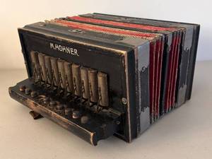 BR2 - Vintage M. Hohner Accordion