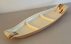 BR2 - Red Wing Pepe Divided Serving Dish - 14 in Long