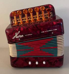 BR2 - Hero Accordion - Vintage Red Marbled Case Button Accordion
