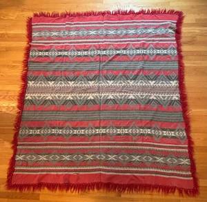 BR2 - Vintage Moroccan Kilim-Style Blanket - Red Grey Geometric Pattern