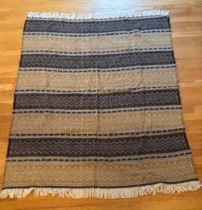BR2 - Amana 100% Wool Blanket - Vintage Zigzag Pattern with Fringed Ends
