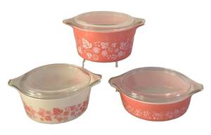 UL - Vintage Pyrex Gooseberry Pattern 3-Piece Bowl Set with Lids