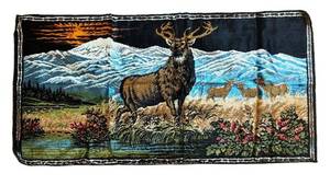 BR1 - Vintage Deer Motif Tapestry