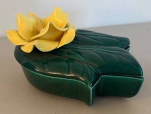 UL - Don Jay Ceramics Trinket Box - Vintage Leaf & Flower