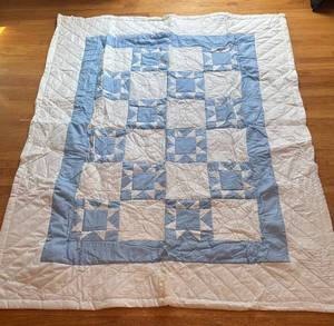 UL - Blue & White Patchwork Quilt