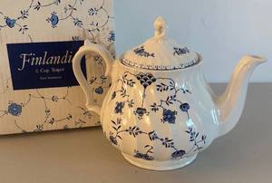 UL - Myott Finlandia Fine Ironstone Teapot