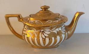 UL - English Gibsons & Sons Teapot - Gold & White Floral