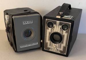 UL - Vintage Major Box Camera & Brownie Box Camera
