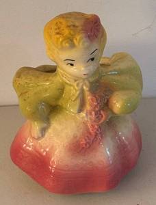 UL - Vintage Hull Pottery Flower Girl Planter