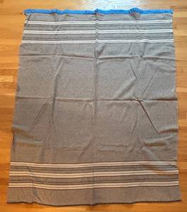 UL - Vintage Striped Blanket