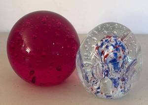 UL - Pair of Controlled Bubble Glass Paperweights