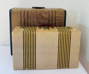 BR1 - Vintage Luggage Set - 2-Piece Striped Suitcases