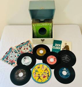 BR1 - Columbia 7-Inch Vinyl Records Collection in Vintage Blue Storage Box - Assorted 45 RPM Singles