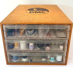 BR1 - DMC Thread Organizer Box With Assorted Sewing Spools - 4-Drawer Cabinet