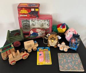uL - Vintage Toys (Lot of 12)
