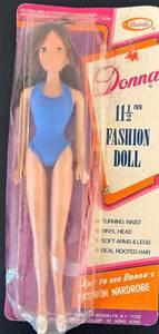 uL - Donna 11 12 Inch Fashion Doll - Turning Waist, Vinyl Head