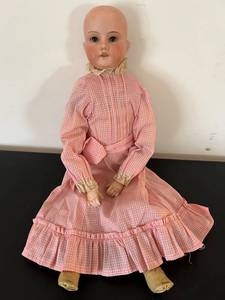 uL - Antique 20-Inch German Doll