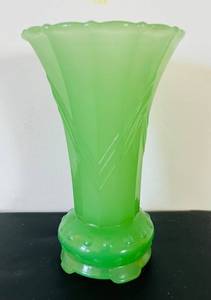uL - Vase - Vintage Green Glass, 6 in Tall