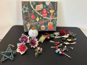 uL - Vintage Christmas Ornaments Assortment