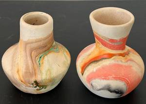 uL -Pair of Nemadji Pottery Vases