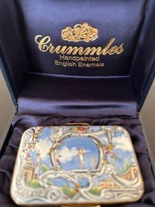 uL - Crummles & Co Hand Painted Enamel Box