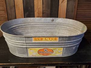 lot 81 image: Large Dub-L-Tub Wheeling with good coloring and no holes - Still with original Labels - Perfect for a drink tub
