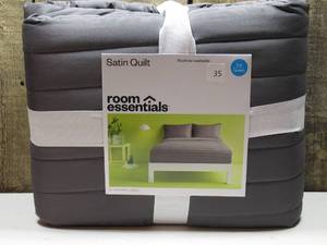 lot 35 image: FullQueen Satin Quilt Dark Gray - Room Essentials