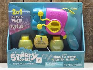 lot 45 image: Squirty Squirts 2-in-1 Bubble & Water Electric Blaster