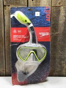 lot 74 image: Speedo Adult Expedition Mask & Snorkel Set - LimeBlack