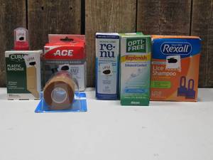 lot 84 image: Lot of Random Health and Beauty