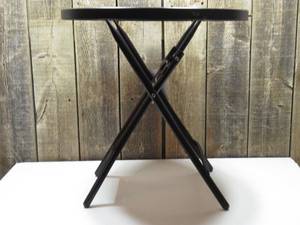 lot 87 image: Glass Round Printed Folding Outdoor Portable Side Table Blue - Room Essentials