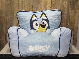 lot 2 image: Bluey Kids Compressed Foam Plush Chair Blue