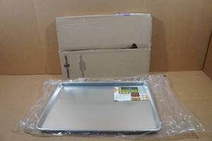 lot 8 image: Nordicware Large  Aluminum Baking Sheet