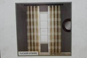 lot 17 image: Lush Dcor Two Panel Rod Pocket Window Curtains - 40x95