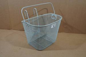 lot 87 image: Wire Mesh Bike Basket