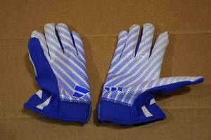 lot 90 image: Adidas Filthy Quick 5.0 Receiver Gloves - Large
