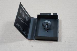 lot 98 image: Qalo Silicone Mens Ring - Size 9