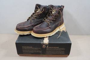 lot 110 image: Irish Setter Ashby Mens 6 Work Boots Style 83605 - Size 11.5