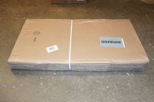 lot 157 image: Bundle of Six Large Boxes - 20x20x15