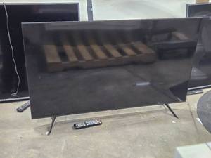 Samsung 55" Flatscreen TV QN55Q70TAF with Remote Control