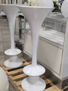 lot 427 image: Composite Floor Vase 43 x 18 (glossy white)