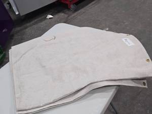 lot 552 image: Cloth Tarp 810 x 116