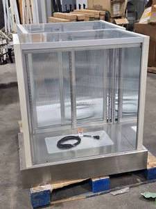 lot 414 image: Lighted Jewelry Display Case 33 x 21 x 38