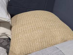lot 656 image: Lot of (1) Pottery Barn Textured Throw Pillow 16 x 16 (tan)