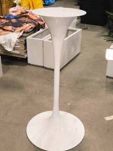 lot 441 image: Table Base (no table top) 39 12 x 20
