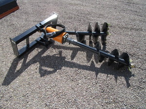 lot 132 image: Wolverine Skid Steer Auger w12 & 18 Augers
