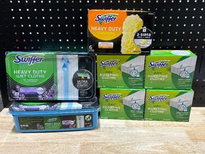 lot 13 image: Swiffer Items