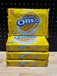 lot 30 image: Oreo Cookies
