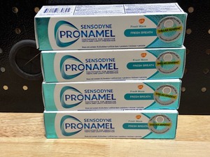 lot 77 image: Toothpaste