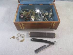 lot 41 image: (CS) Vintage Wood Box with Vintage ...
